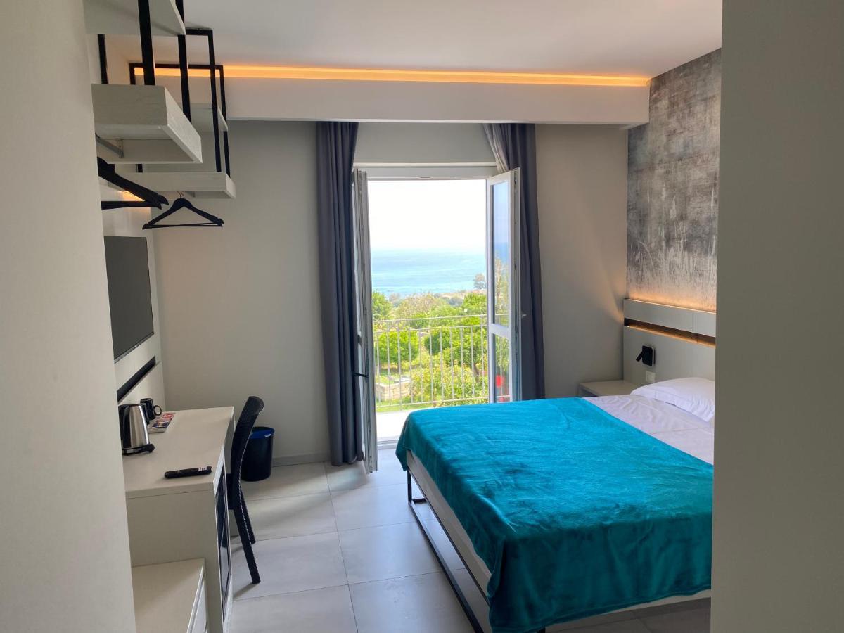 Gabriel Holidays Tropea Extérieur photo