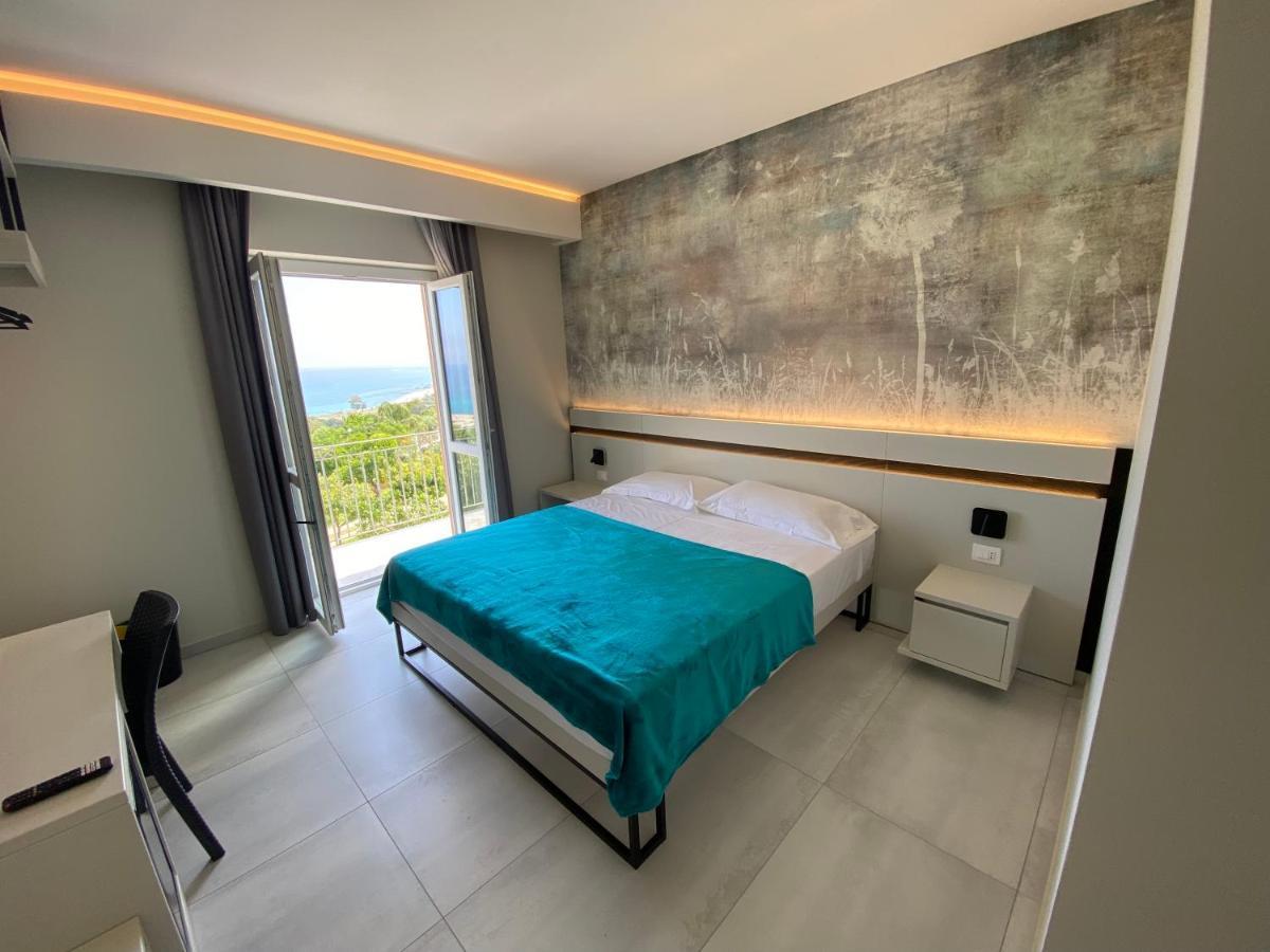 Gabriel Holidays Tropea Extérieur photo